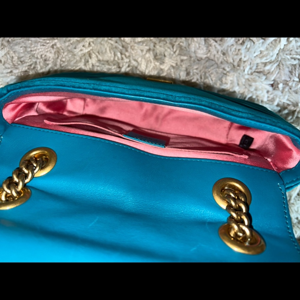Gucci Teal Velvet Marmont Small Shoulder Bag with Gold Hardware - Picture 4 of 13